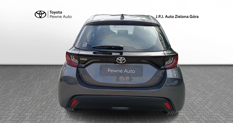 Toyota Yaris cena 75900 przebieg: 4584, rok produkcji 2023 z Szczawnica małe 211